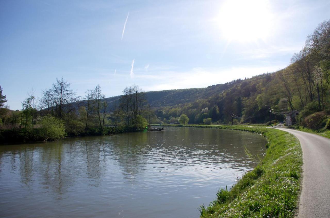 Le Doux Rivage, Proche De Charleville, Jardin Et Acces A La Voie Verte Joigny-sur-Meuse Εξωτερικό φωτογραφία